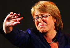Chile: Michelle Bachelet amenaza rechazar candidatura presidencial