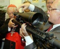 Banco del Vaticano, sindicado de financiar venta de armas en todo el mundo