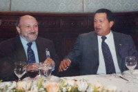 Aram Aharonian y Hugo Chávez
