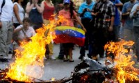 ven guarimba con bandera