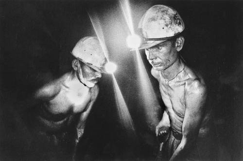 Trabajadores en la construcción del eurotúnel entre Francia e Inglaterra.