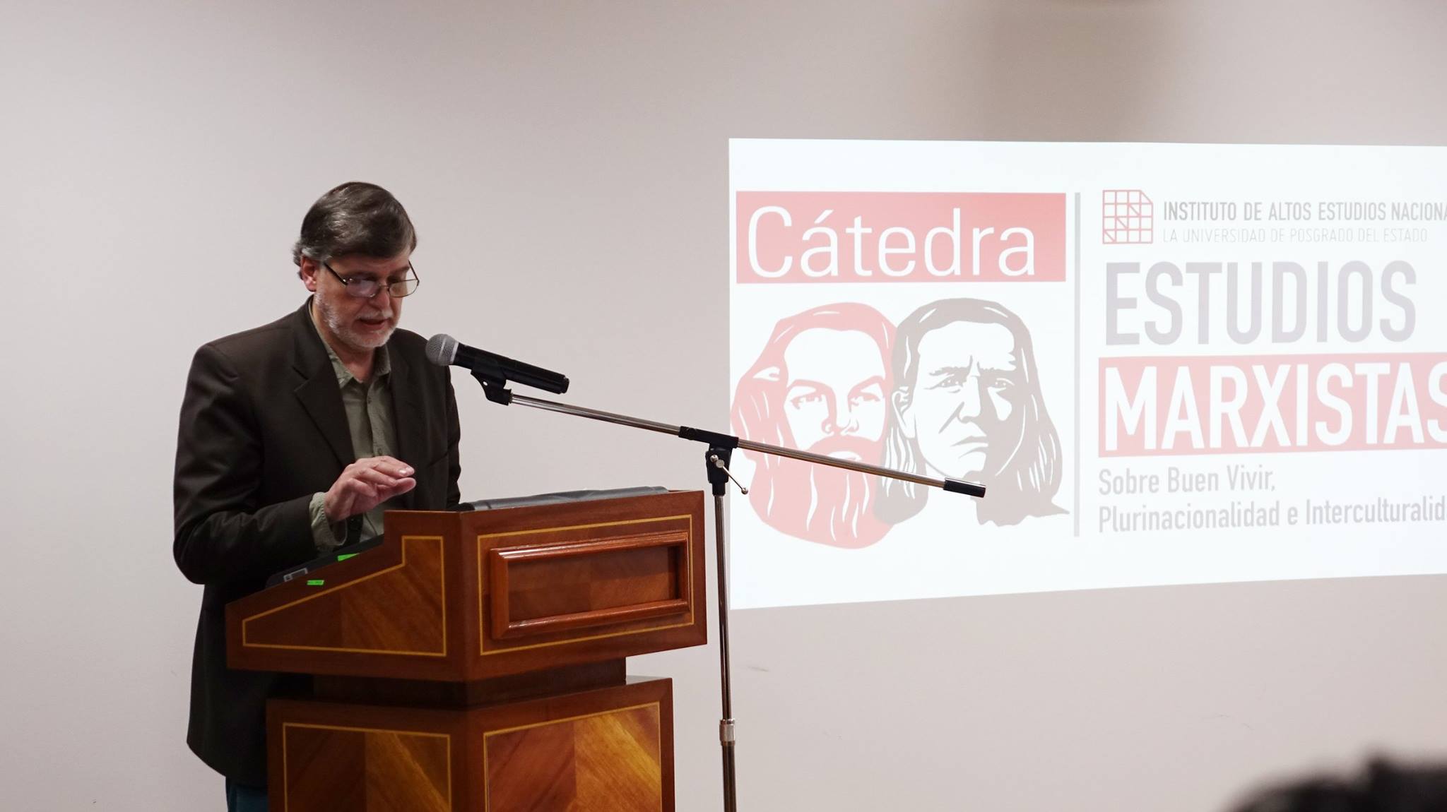 Kintto Lucas, su novela Vivir ese ser otro, las elecciones en Ecuador